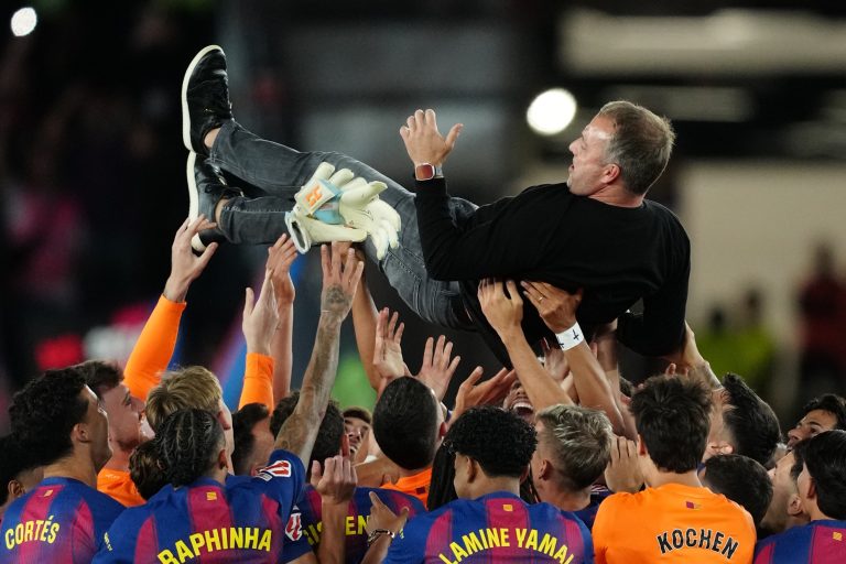 Hansi Flick Leads Barcelona to Emotional La Liga Triumph Hours After Father’s Death