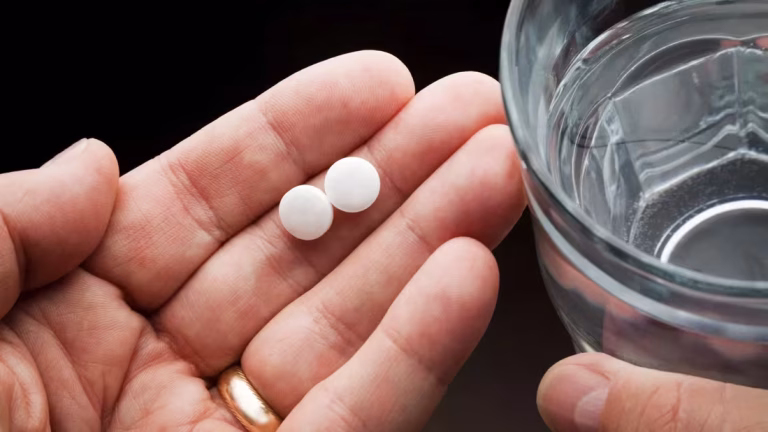 Can You Take Aspirin During a Heart Attack? Experts Explain a Simple but Life-Saving Step
