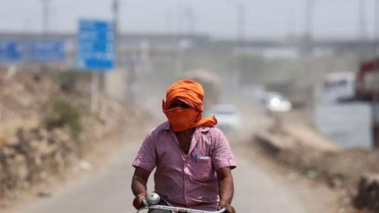 Delhi Temperature Today at 44°C, ‘Yellow' Alert Issued For Heatwave