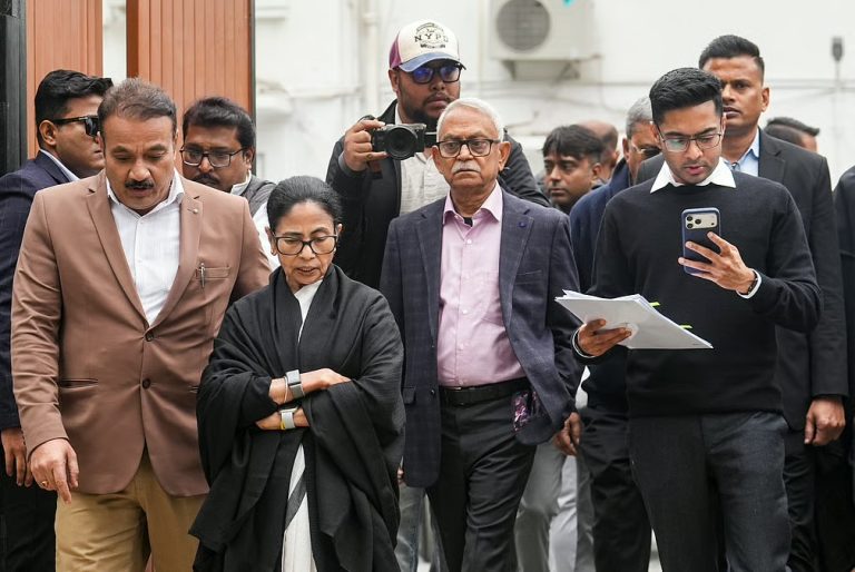 Mamata Banerjee’s Lawyer Avatar At Calcutta High Court Triggers Meme Storm Online