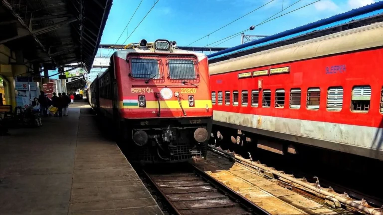 Just One Stop in 528 KM: India’s Rajdhani Express Runs Nearly 7 Hours Non-Stop Between Two Cities