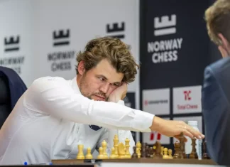 Magnus Carlsen Blasts NBA Official App for Ruining Thunder-Spurs Playoff Series Magnus Carlsen Blasts NBA Official App for Ruining Thunder-Spurs Playoff Series