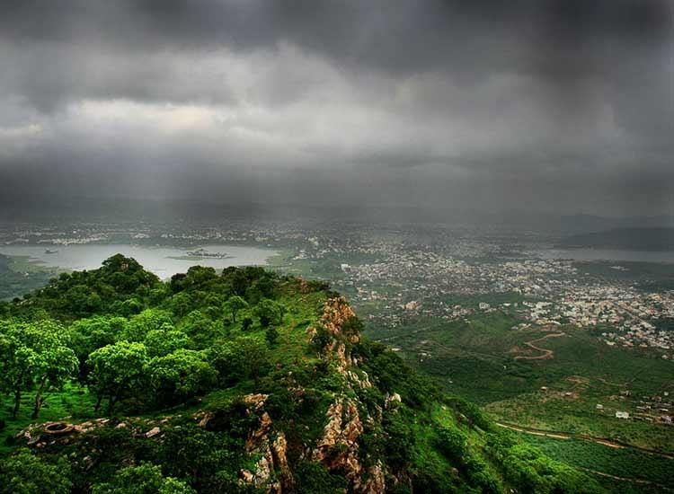 9 Best Places To Visit In India During Monsoon For Nature Lovers And Rain Chasers