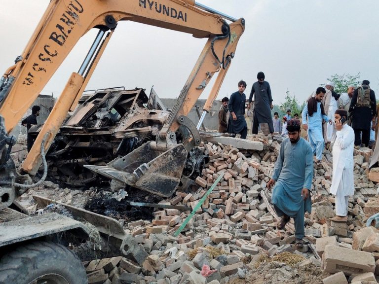 15 Policemen Killed, 3 Injured in Suicide Attack In Pakistan