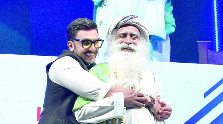 Ranveer Singh Meets Sadhguru Amid Don 3 Controversy