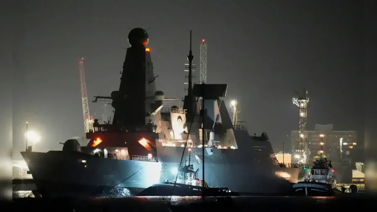 UK Deploys HMS Dragon to West Asia Amid Rising Strait of Hormuz Tensions