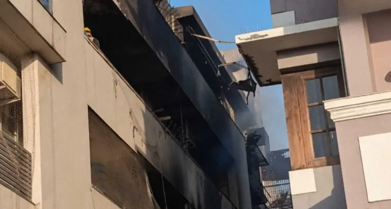 9 Killed, Several Injured as Massive Fire Engulfs Residential Building in Delhi’s Vivek Vihar