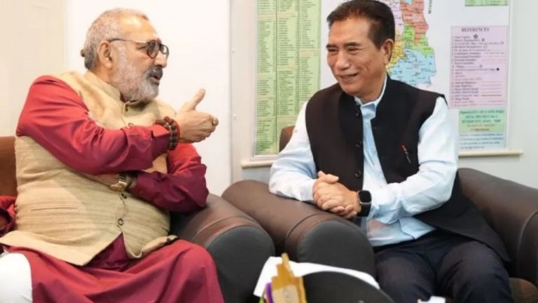 Giriraj Singh Unveils Big Plan for Muga Silk in Mizoram