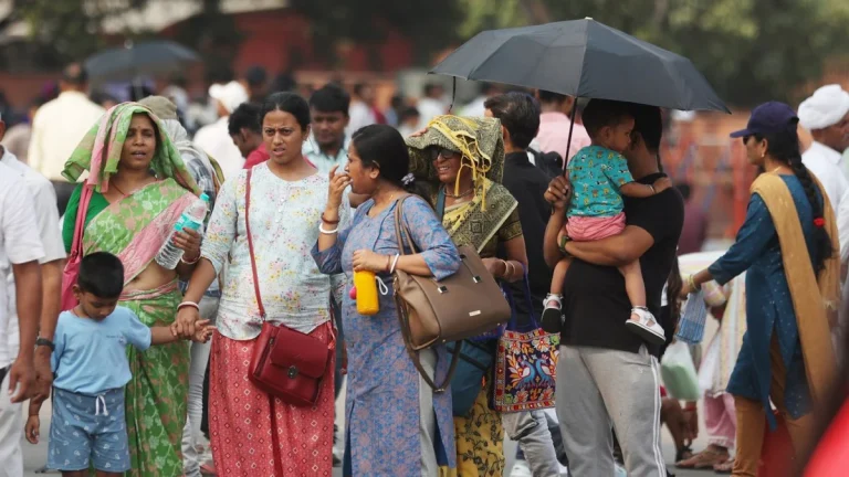 Delhi Sizzles Under First Heatwave Of May As Temperature Crosses 45°C, IMD Issues Orange Alert