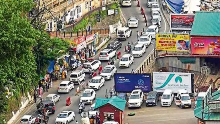 Tourist Rush Chokes Shimla Roads, 70,000 Vehicles Enter In 3 Days