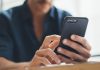 Smartphone Withdrawal Explained: Signs Your Mind May Be Too Dependent On Your Phone Smartphone Withdrawal Explained: Signs Your Mind May Be Too Dependent On Your Phone