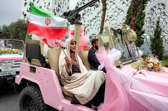 Iran Holds Mass Weddings For Couples Pledging ‘Self-Sacrifice’ In War Against US, Israel