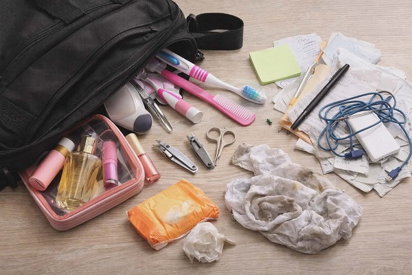 6 Items in Your Office Bag That Vastu Believes May Affect Career Growth