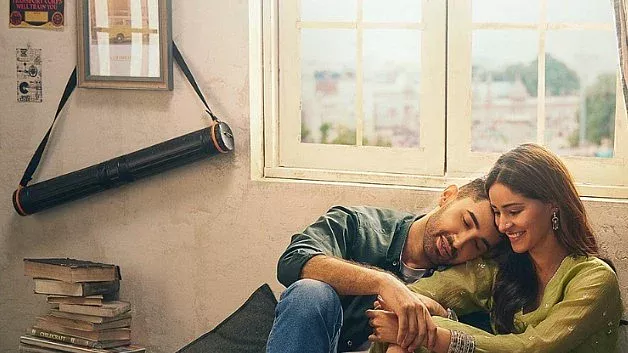 Chand Mera Dil Review: Ananya Panday and Lakshya Spark Electric Chemistry in an Emotionally Raw Romance