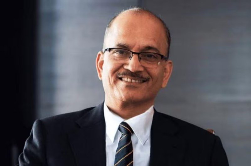 What Is The Background Of Infosys's New Non-Executive Vice Chairman Nitin Paranjpe