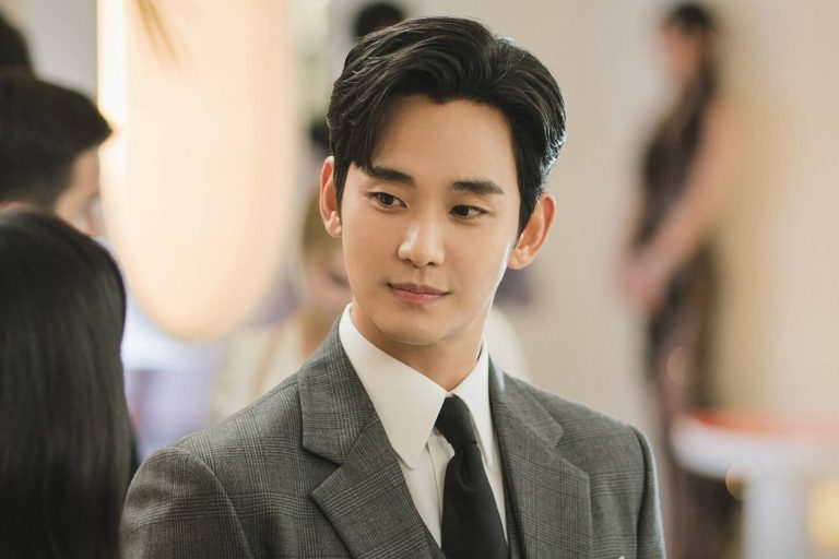 Kim Soo-Hyun To Sue YouTuber, Seek Rs 192 Crore