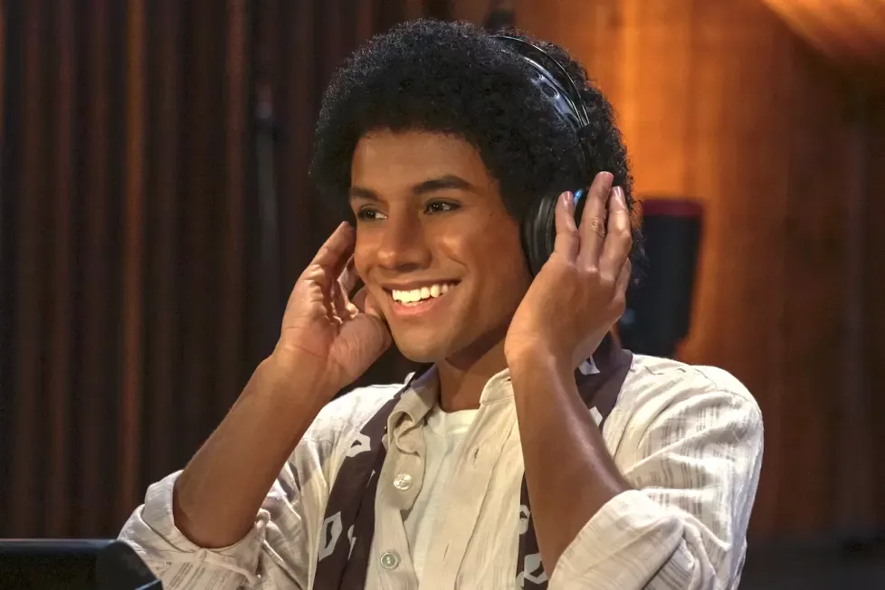 Michael Jackson Biopic Becomes First Music Film To Cross ..
