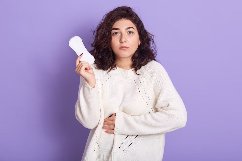 How To Manage PCOS With A 9-5 Job: Nutritionist Shares Simple Daily Routine