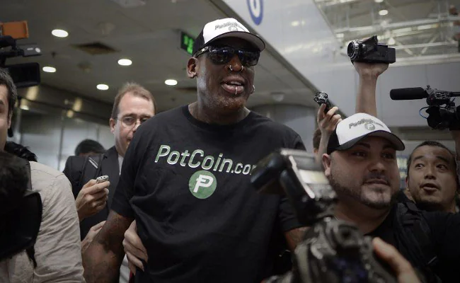 Carmen Electra Opens Up About Dennis Rodman Marriage, Says Relationship Became “Too Chaotic” To Survive