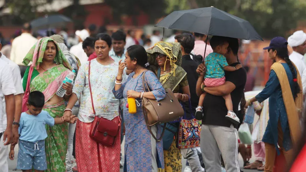 Delhi Sizzles Under First Heatwave Of May As Temperature Crosses 45°C, IMD Issues Orange Alert
