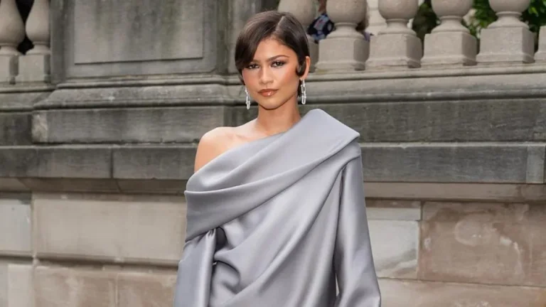 Zendaya Turns Heads in Silver Mini Dress at Louis Vuitton Cruise 2027 Fashion Show