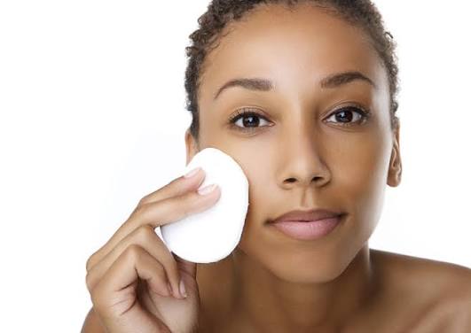 Acne Awareness Month: 5 Simple Home Remedies That May Help Reduce Acne Naturally