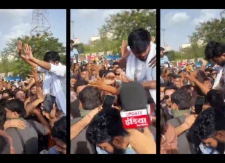 Cockroach Janta Party Founder Abhijeet Dipke Slapped During Jaipur Protest, Six Detained Cockroach Janta Party Founder Abhijeet Dipke Slapped During Jaipur Protest, Six Detained