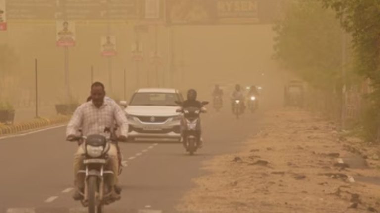 Dust Storm Hits Delhi-NCR, IMD Issues Orange Alert