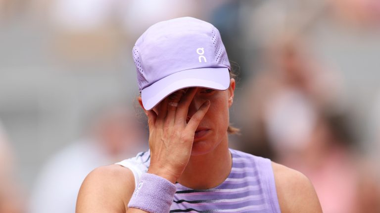 Iga Swiatek Crashes Out; Mensik, Fonseca Storms Into Last Eight At Roland Garros 2026