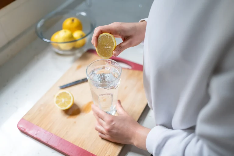 Is Drinking Lemon Water First Thing In The Morning Really Healthy? Doctors Share The Truth