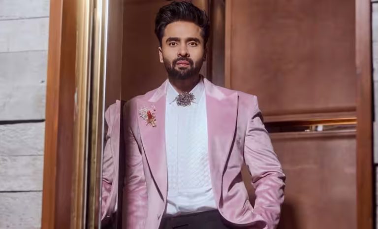 Jackky Bhagnani's Alleged Dating App Profile Goes Viral Months After 'Situationship' Comment
