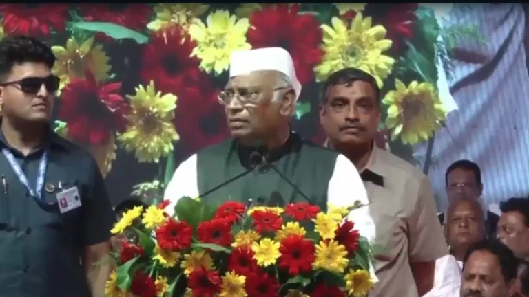 Kharge Slams Congress Workers Over ‘DK-DK’ Chants at Bengaluru Event, Warns of Disciplinary Action