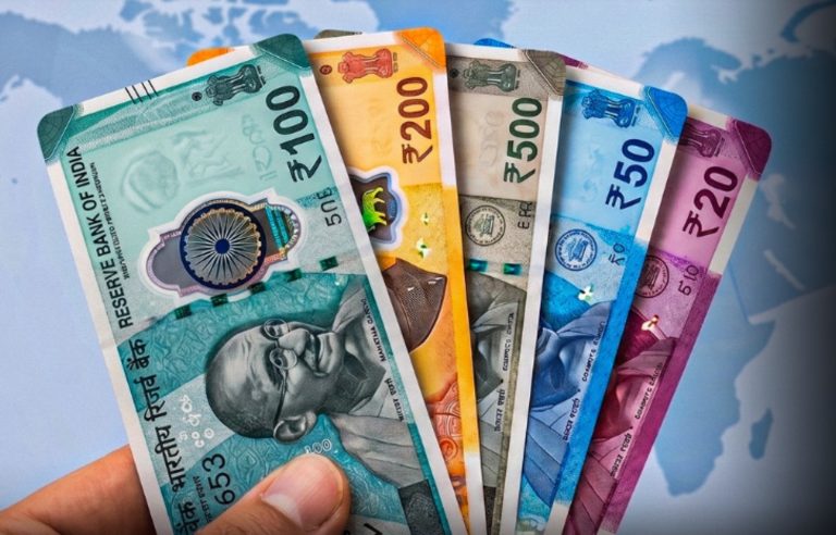 RBI Not Replacing Paper Currency With Plastic Notes, Government Debunks Viral Claim