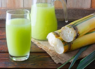 Sugarcane Juice: Healthy Summer Cooler Or Hidden Sugar Bomb? Nutritionist Explains Benefits And Risks Sugarcane Juice: Healthy Summer Cooler Or Hidden Sugar Bomb? Nutritionist Explains Benefits And Risks
