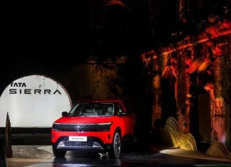 Tata Motors PV Shares Tumble Nearly 10% After JLR’s Weak FY27 Outlook Tata Motors PV Shares Tumble Nearly 10% After JLR’s Weak FY27 Outlook