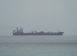 US Shares Footage of Strikes on Iranian Military Sites Following Gulf Shipping Attack US Shares Footage of Strikes on Iranian Military Sites Following Gulf Shipping Attack