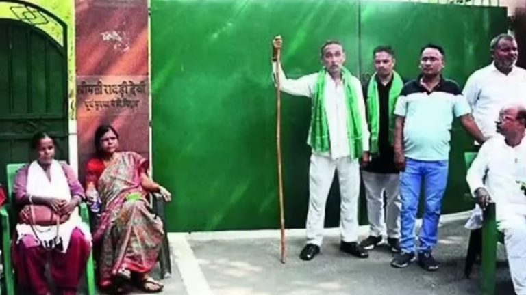 Why Did Lalu Family Give Up Official Security? RJD Workers Take Charge
