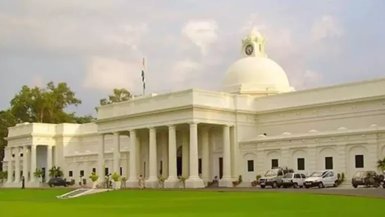 JEE Advanced 2026: IIT Roorkee Rules Out Relaxation In Class 12 Eligibility Criteria Amid CBSE OSM Controversy