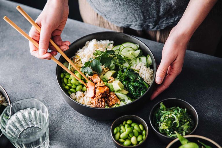 Managing Insulin Resistance: 10 Blood Sugar-Friendly Foods Recommended by a Nutritionist