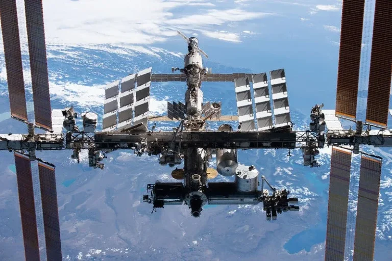 NASA Orders ISS Crew To Shelter In SpaceX Dragon Amid Air Leak Concerns In Russian Module