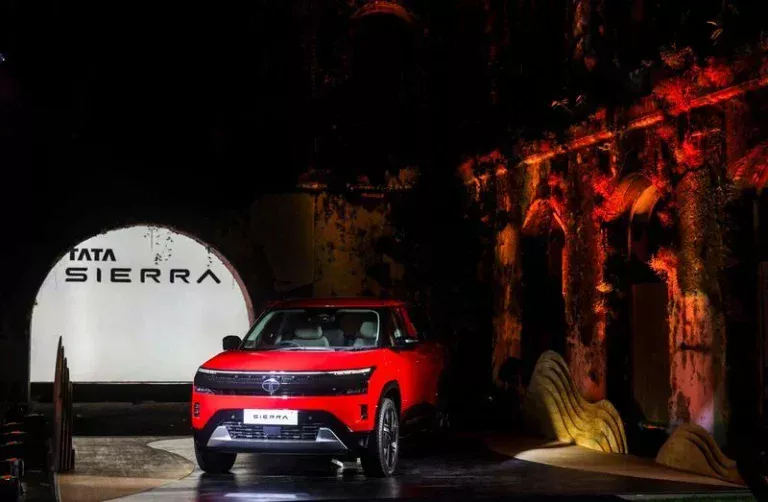 Tata Motors PV Shares Tumble Nearly 10% After JLR’s Weak FY27 Outlook
