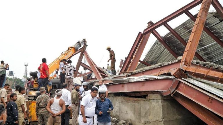 Warehouse Roof Collapse Traps Workers In Kolkata's Taratala