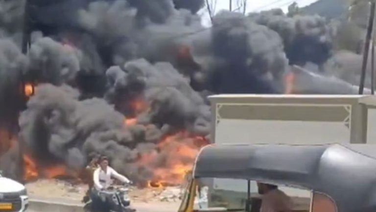 Massive Fire Erupts At Warehouse Near Mumbra