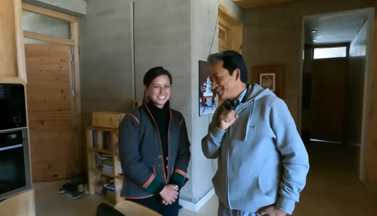 Inside Sonam Wangchuk’s Sustainable Himalayan Home That Runs on Sunlight, Mud and Smart Design