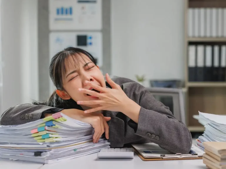 Long Hours at Desk May Increase Cancer Death Risk: Study Highlights Importance of Movement Breaks