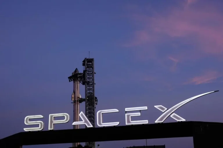 SpaceX Stock Slides Nearly 7%, Erasing Over $1 Trillion In Market Value From Peak After Starship Launch Delay