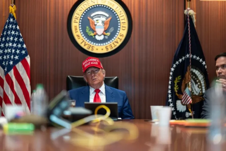 Trump Holds Situation Room Meeting As US Weighs Broader Offensive Against Iran