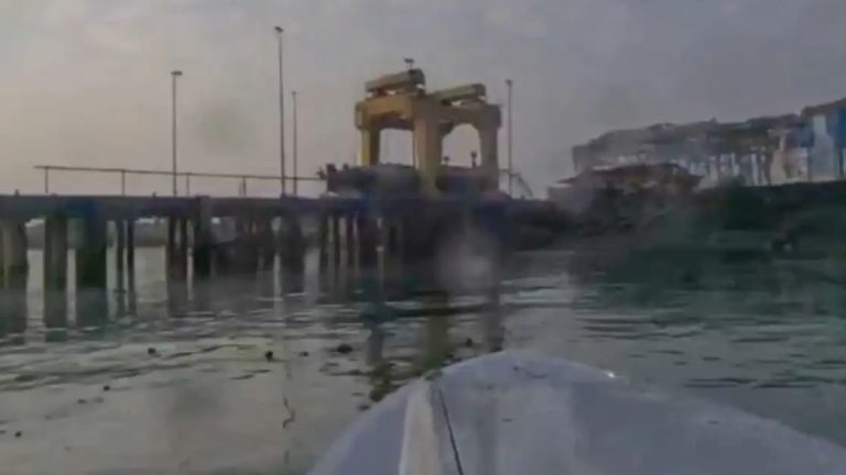 US Targets Key Southern Iran Sites Ahead of Trump's National Address