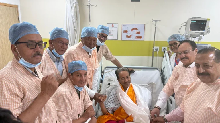 "Hunger Tastes Better": Sonam Wangchuk Breaks 26-Day Fast After Centre's Assurances
