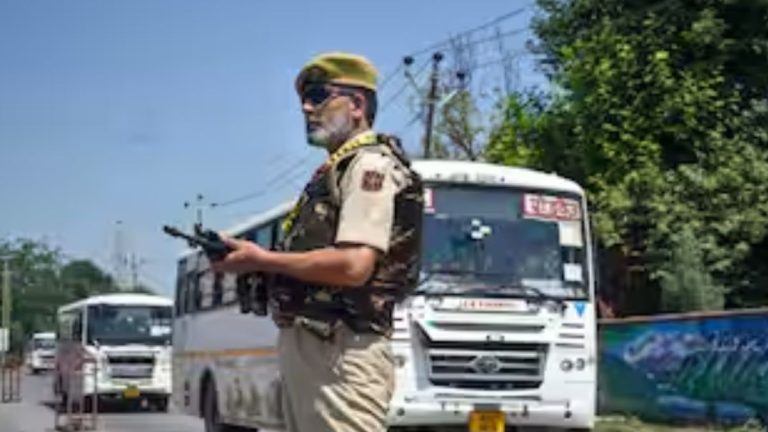 Amarnath Yatra Pilgrim Held After Pakistan Number Found On Phone